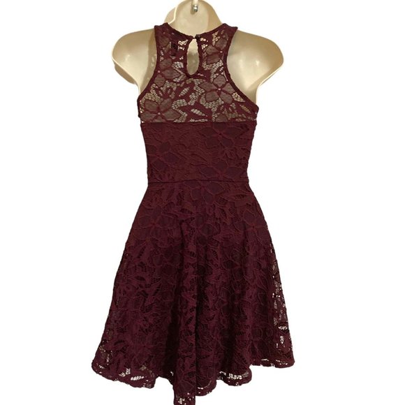 Material Girl Womens Dress Mini Fit & Flare Burgundy Lace Embroidered Stretch - Picture 2 of 4